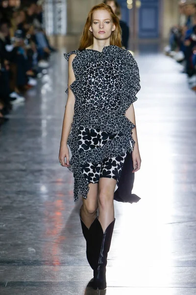 Look 2